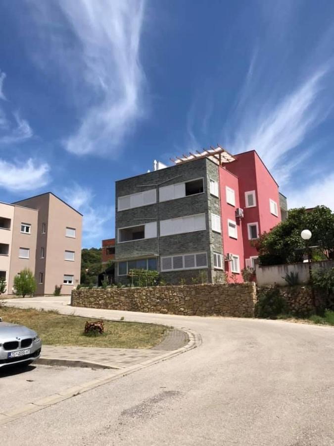 Vila Palit 497 D Apartment E Buitenkant foto