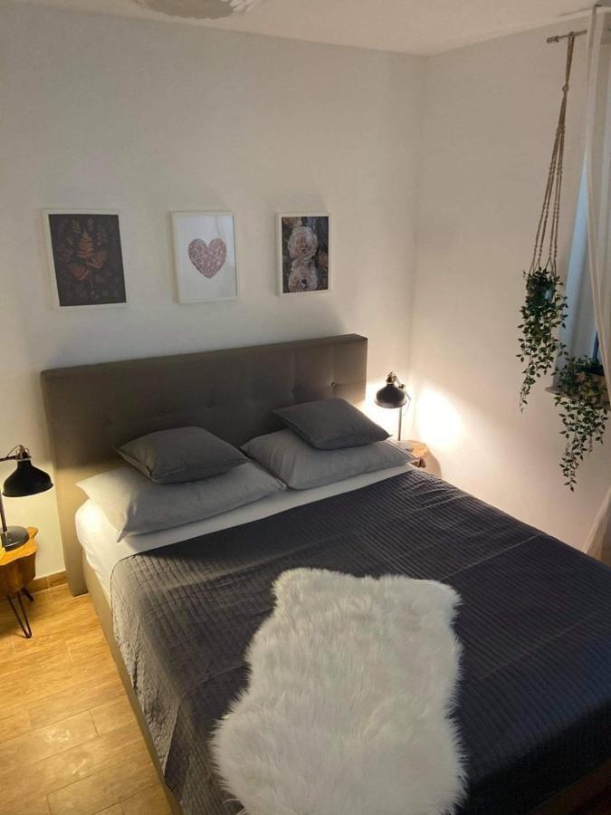 Vila Palit 497 D Apartment E Buitenkant foto